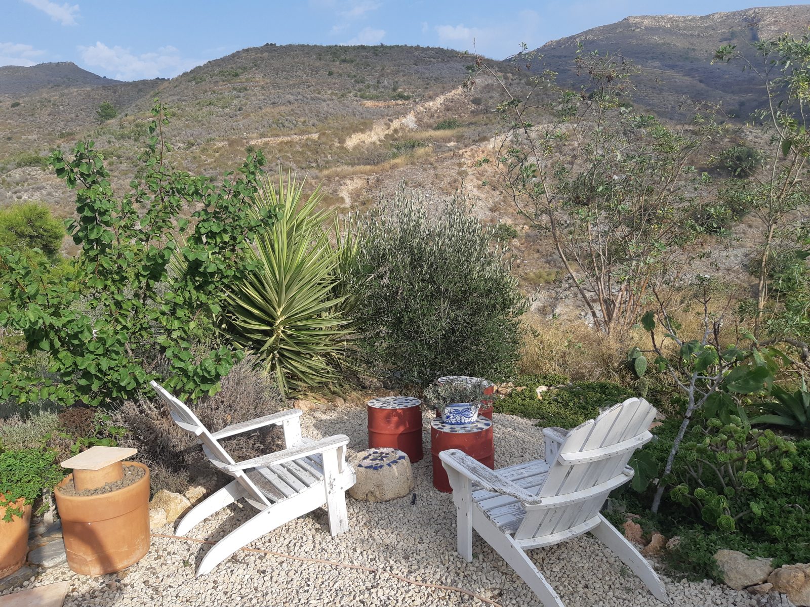 off the grid house sitting in Spain